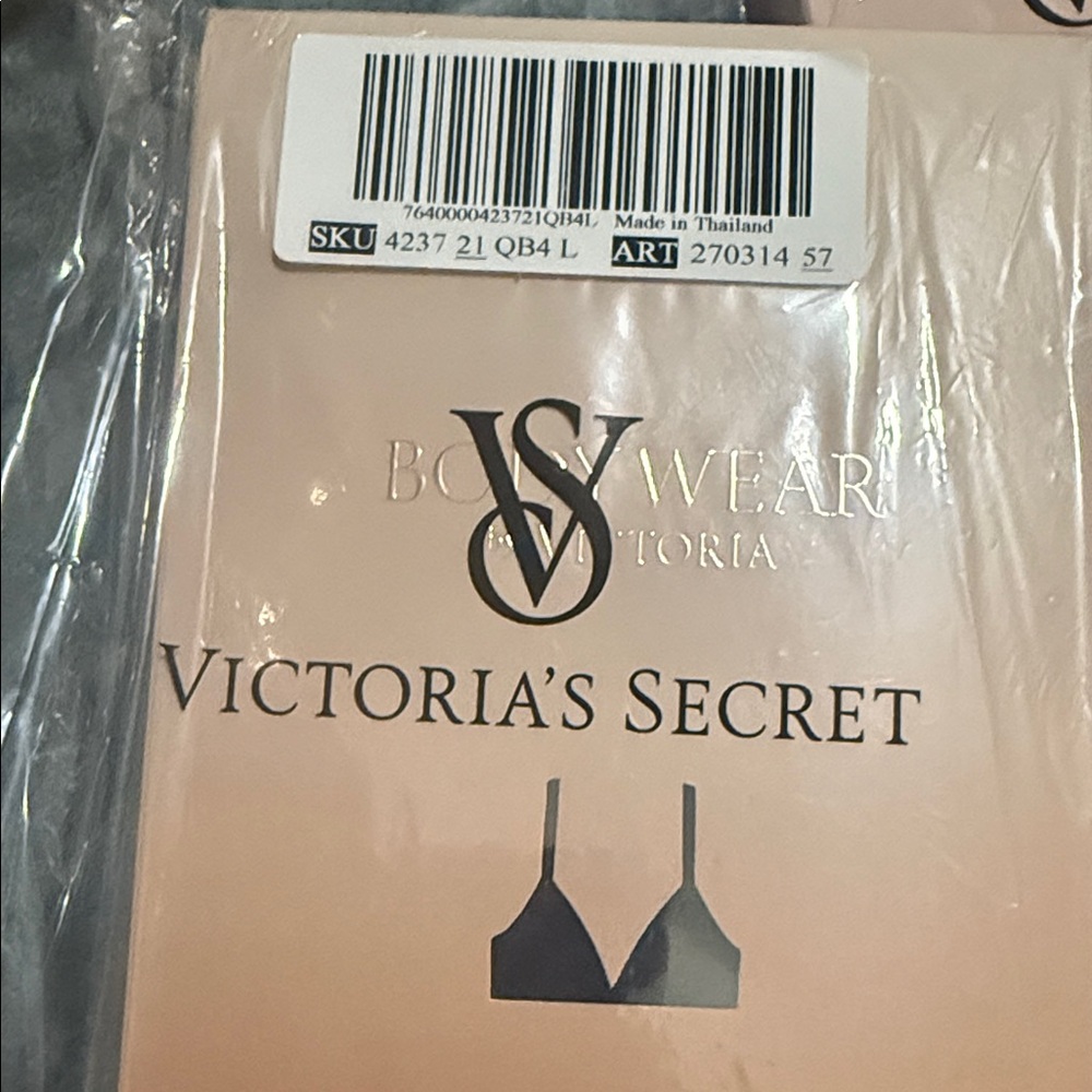 Victoria's Secret Women's Intimates in Pink - Picture 1 of 5